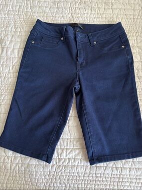 1822 denim Navy Women's Bermuda Shorts Size 4
